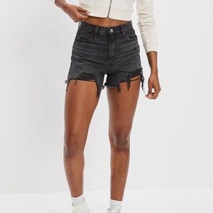 American Eagle 90’s Boyfriend Short